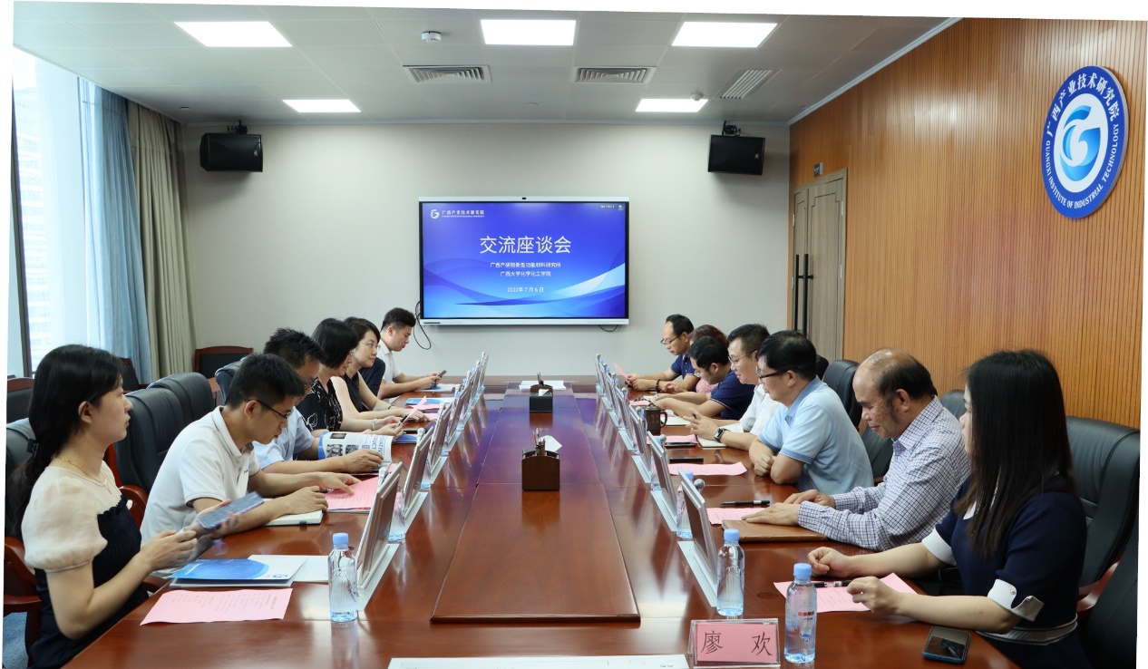最全买球app官方网站领导率队走访用人单位