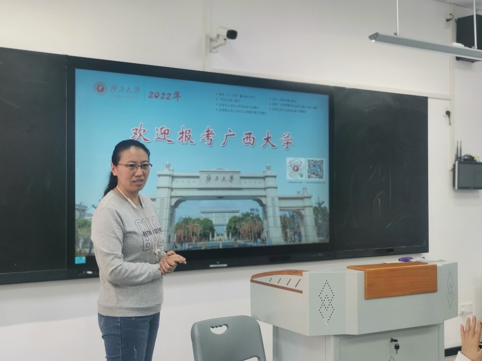 最全买球app官网到柳州高级中学开展招生和科普宣讲活动