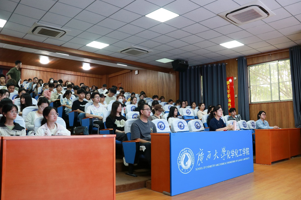 最全买球app官网举行中华民族共同体意识主题宣讲会